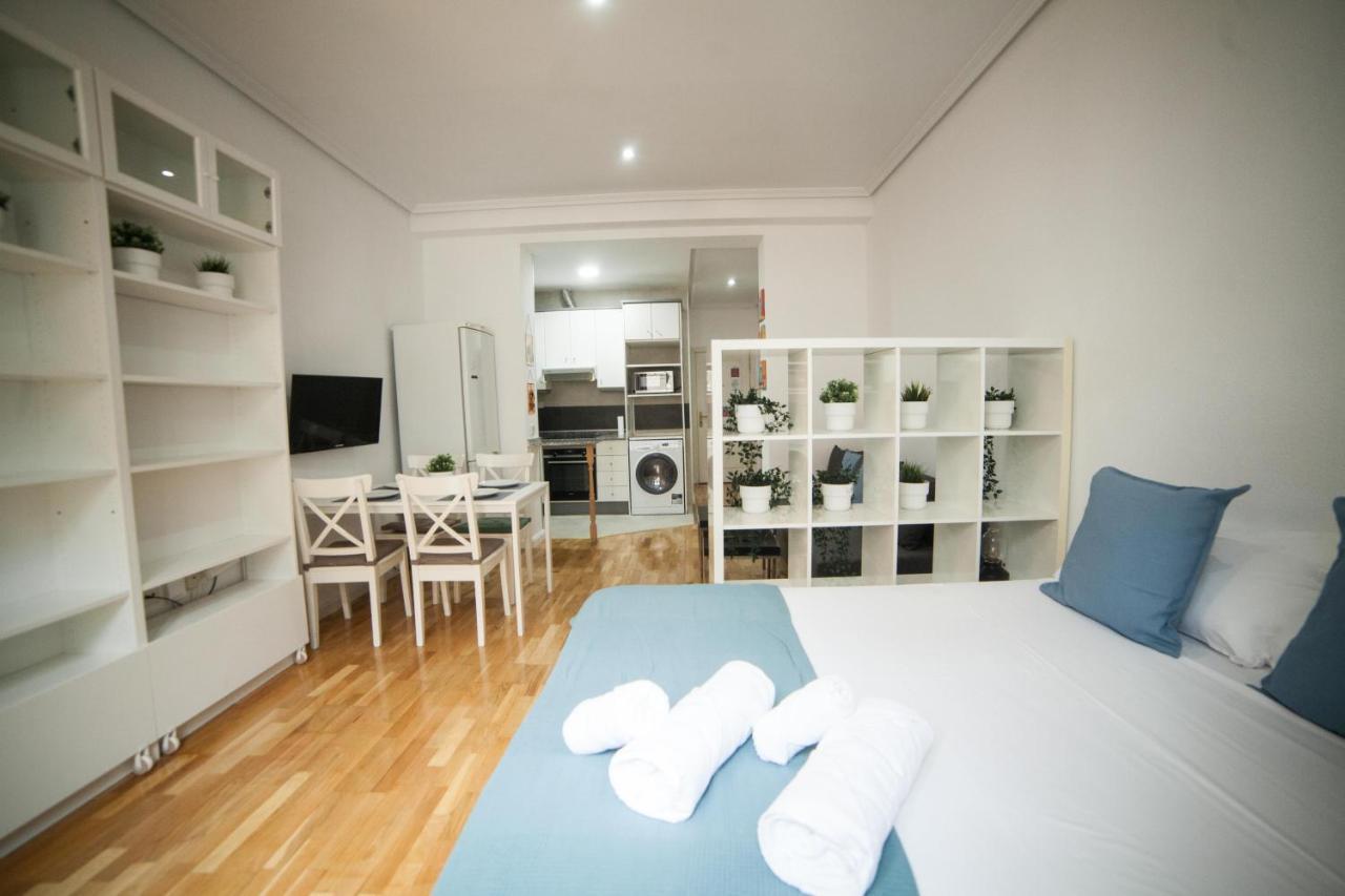 Apartments Madrid Principe 2 Luaran gambar