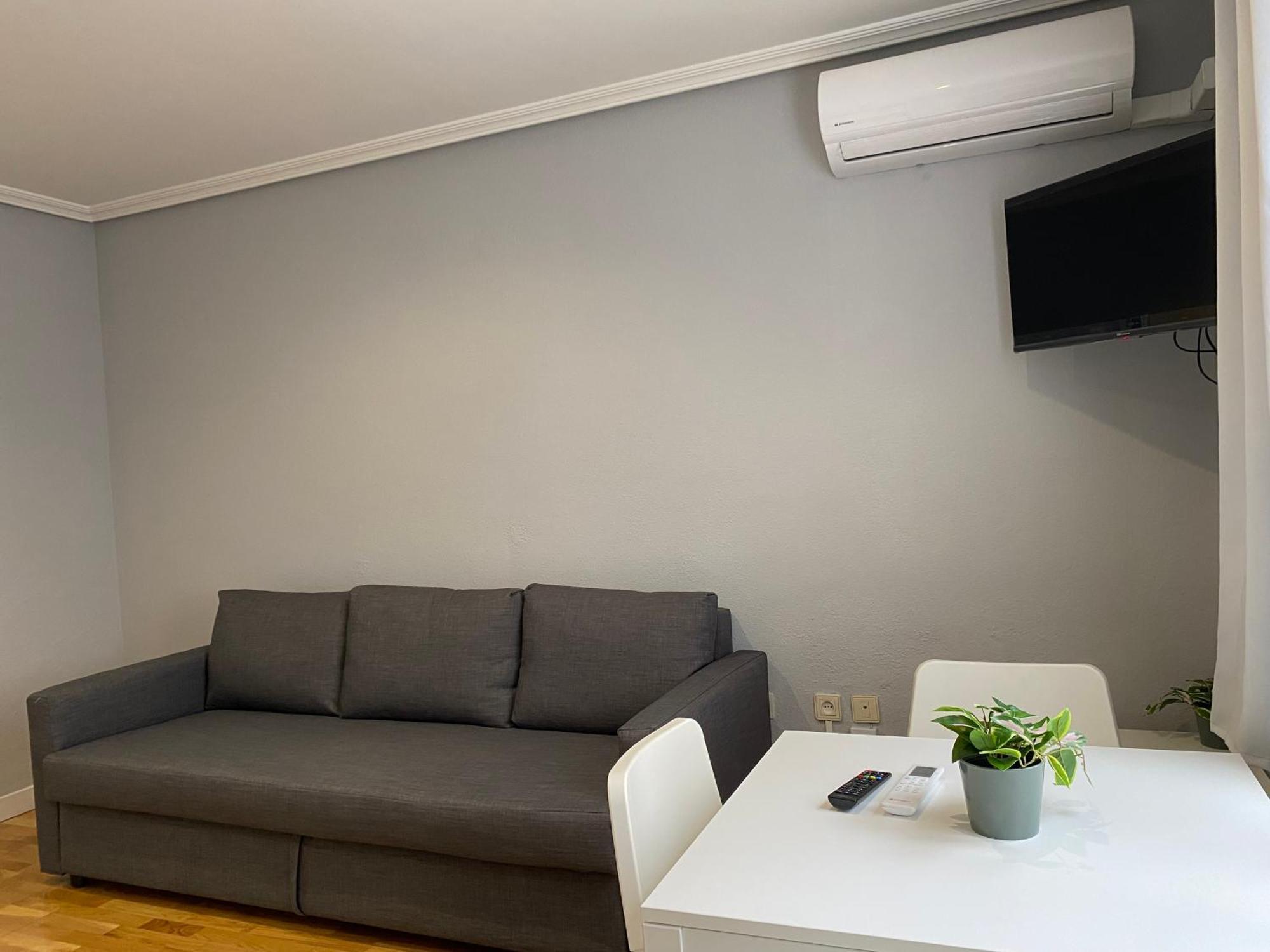 Apartments Madrid Principe 2 Luaran gambar